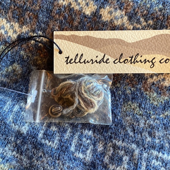 NWT Nordic Inspired Wool Cardigan with Frog Clasps Size S - Picture 7 of 7